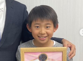 石田純一東尾理子夫妻の子供が通う幼稚園や小学校はどこ？ダウン症の噂も！